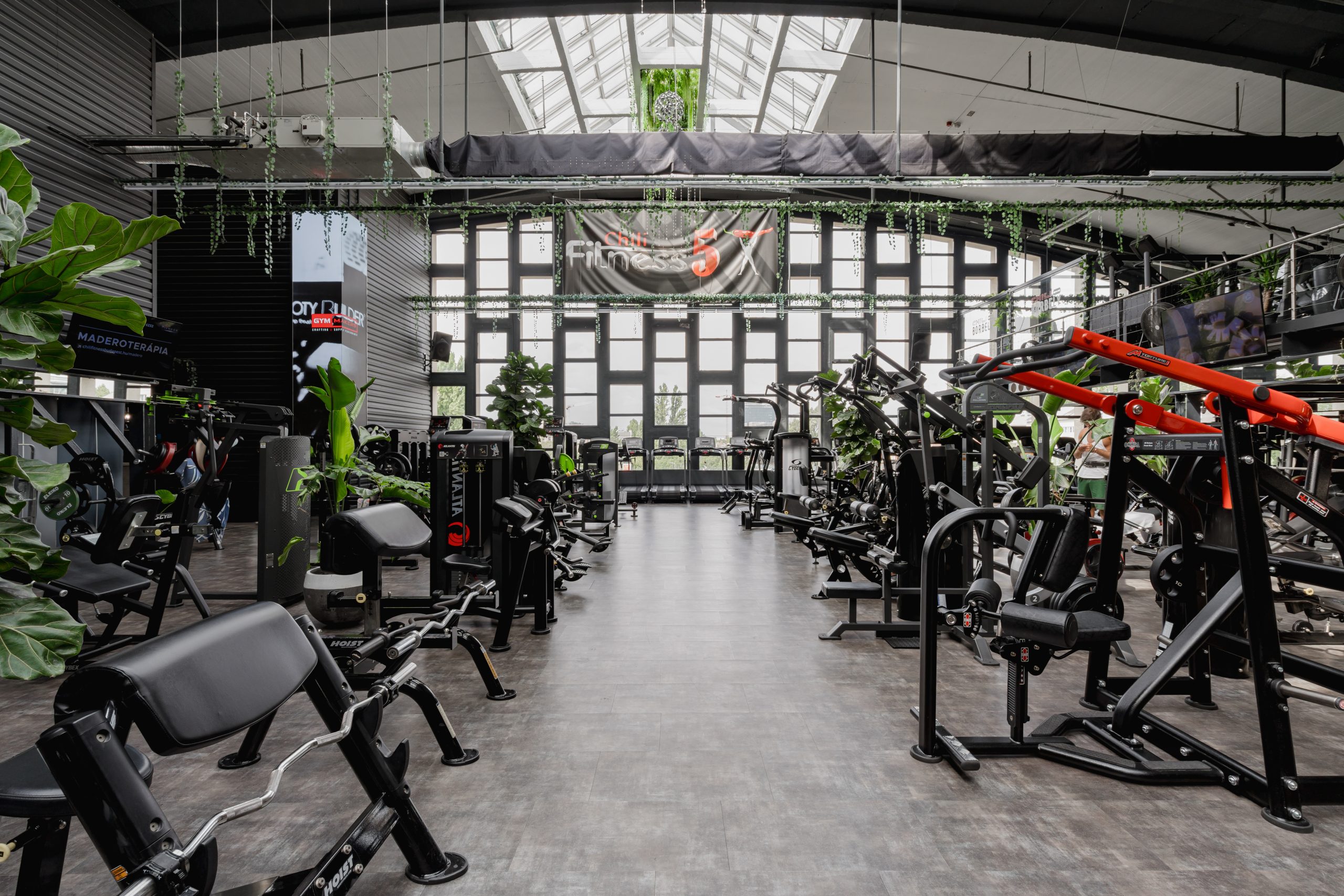 Chili Fitness prémium edzőterem Budapest